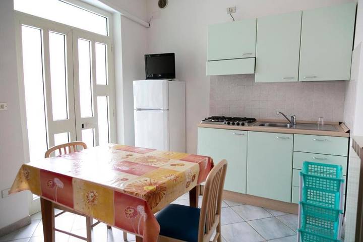 Bungalow für 4 Personen, mit Terrasse und Pool sowie Kinderpool in den Abruzzen - 2