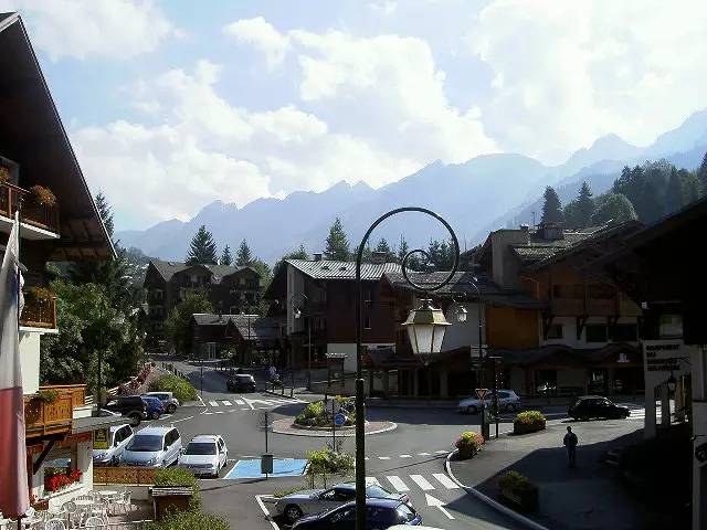 Gîte pour 5 personnes, avec balcon dans Office De Tourisme De La Clusaz - 3