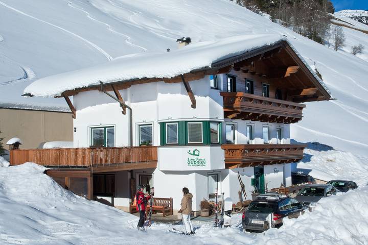 Ganze Wohnung, Ferienwohnung 'Nanno' in Tux in Tuxer Alpen, Hintertux