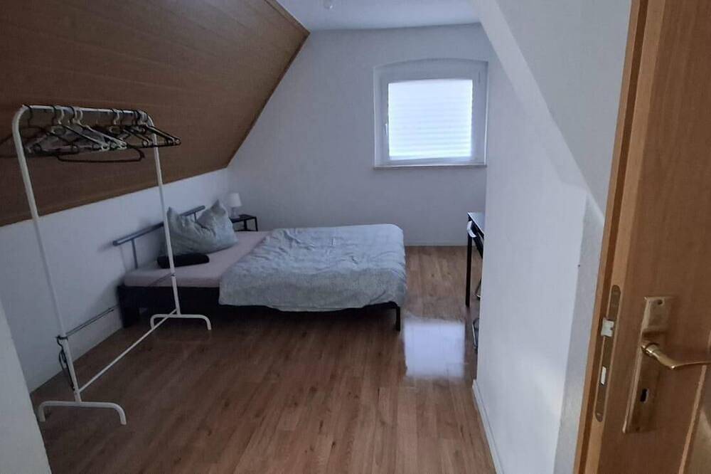 Ganze Wohnung, Flat for 6✭best price for month✭ best for workers in Elsteraue, Burgenlandkreis
