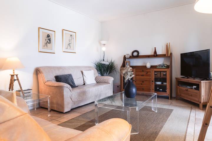 Gîte pour 6 personnes, avec piscine à Tourouzelle - 2