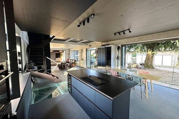 Gîte pour 17 personnes à Pressins