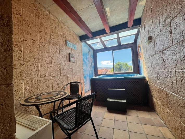 Casa rural para 26 personas, con Balcón y Terraza además de Jacuzzi y Piscina en Muñana - 4