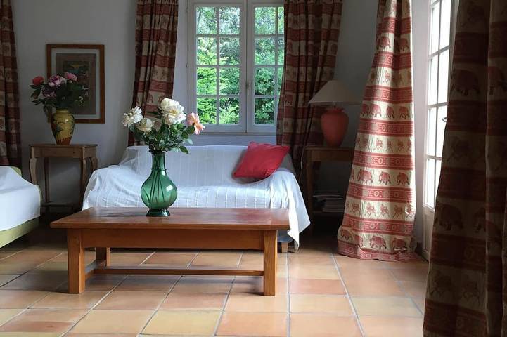 Location de vacances pour 8 personnes, avec jardin et balcon à Auribeau-sur-Siagne - 2