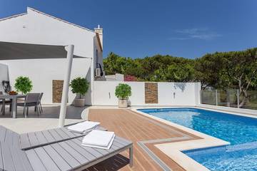 Villa pour 5 personnes, avec piscine et balcon dans Quinta do Lago