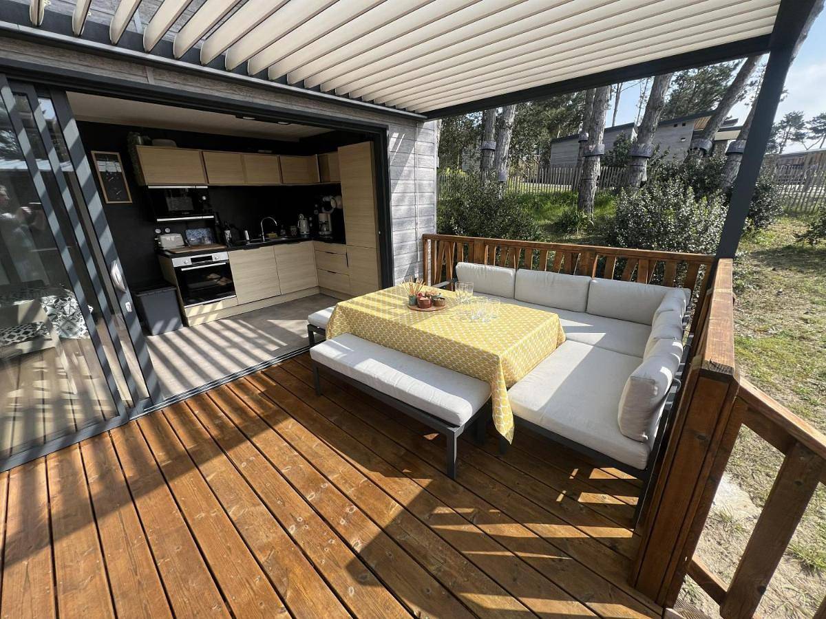 Three-Bedroom Chalet in Jullouville, Côte de la Déroute