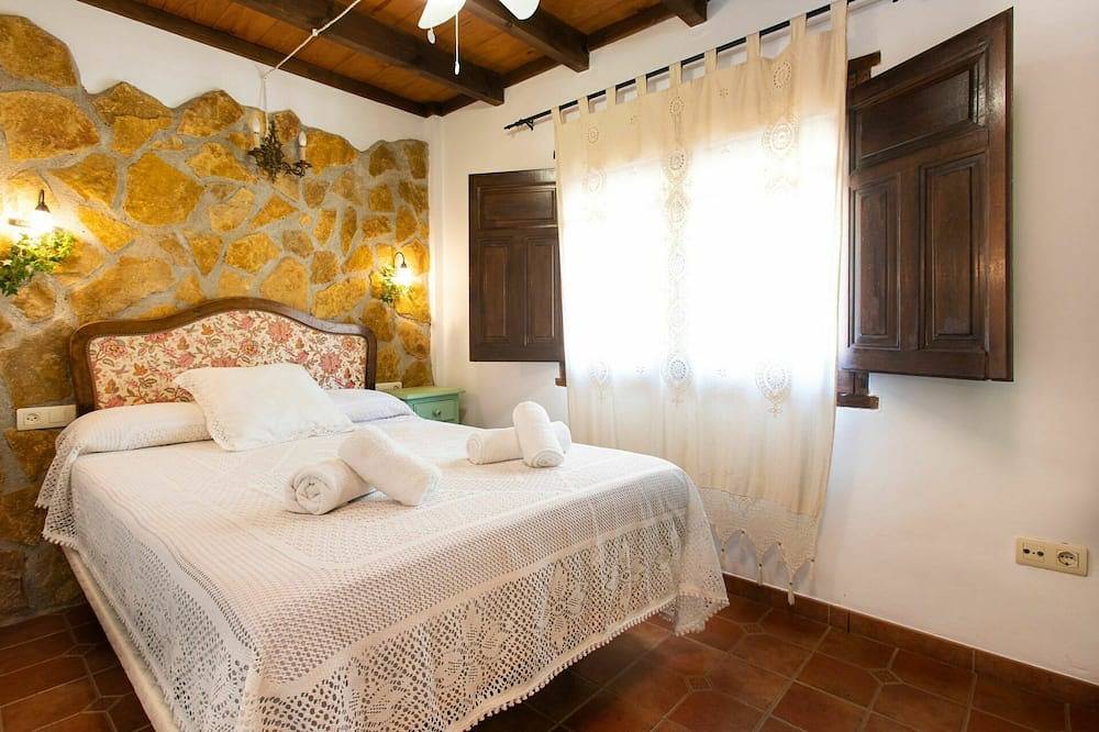 Maravillosa casa de vacaciones privada con Wifi, piscina privada, A/C, Tv y mascotas permitida in Nigüelas, Cordillera Penibética