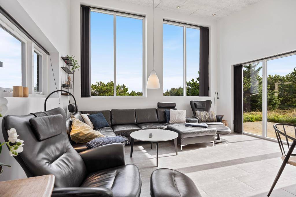 Moderne feriehus i Søndervig med sauna, spa og lækker terrasse in Søndervig, Holmsland Klit