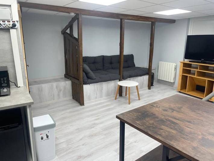 Gîte pour 2 personnes, avec terrasse dans Ouhans