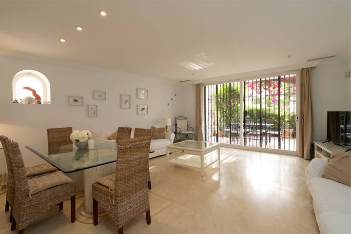 Ferienwohnung für 6 Personen, mit Pool und Garten in Marbella - 3