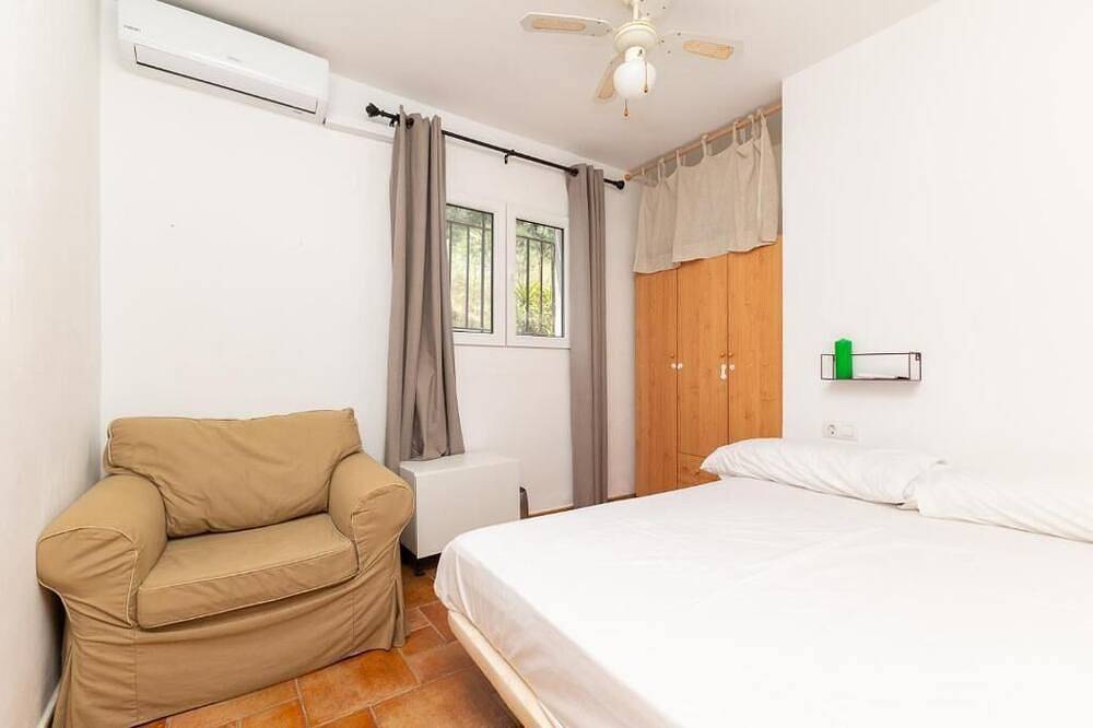 Chalet in the mountains, just 10 minutes from the beach! in Alzira, Valencia Provincie