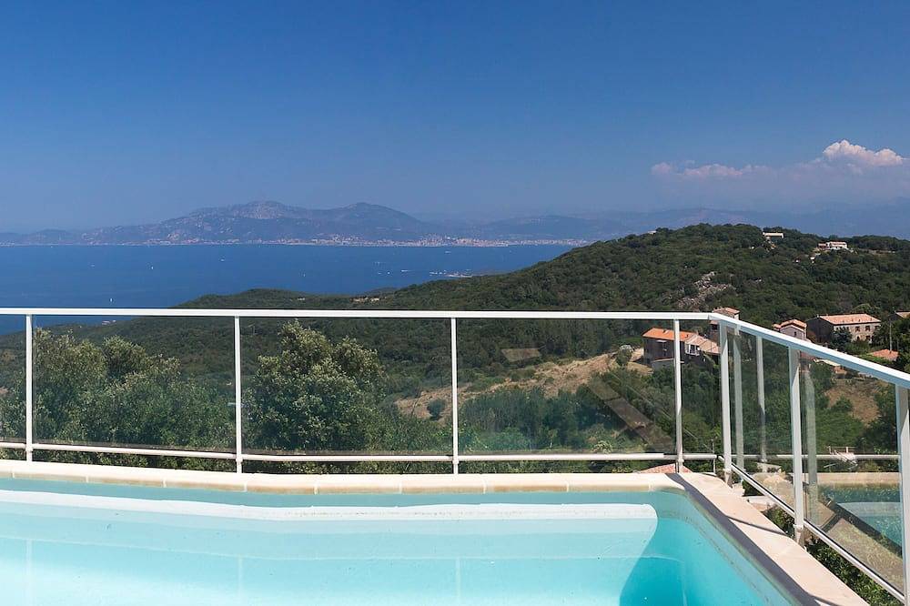 Nueva Villa Piscina Climatizada Excepcional Panorama 6 Personas in Coti-Chiavari, Region de Ajaccio