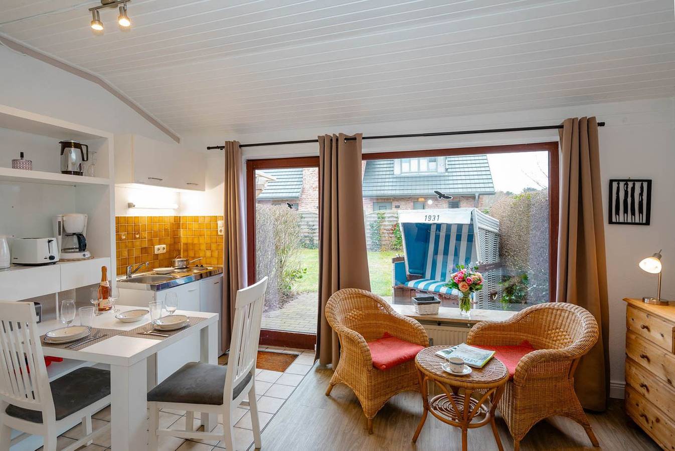 Ganze Wohnung, Die ebenerdige Ferienwohnung Krabbe liegt im ruhigen alten Westerländer Ortskern in Sylt (Gemeinde), Sylt