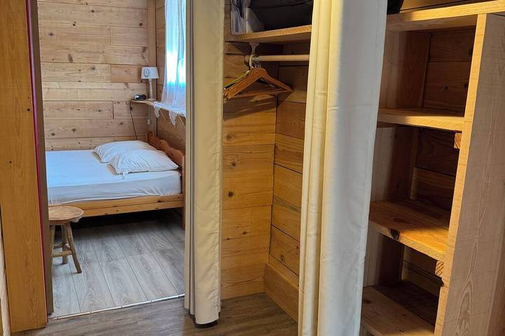 Gîte pour 8 personnes, avec piscine ainsi que terrasse et jardin à Le Thillot - 2