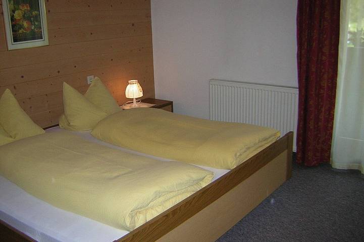 Ganze Wohnung, Unser Haus  5 Minuten vom Ortszentrum entfernt ,Ruhig gelegen mit großen Balkon in Tuxer Alpen, Aschau im Zillertal