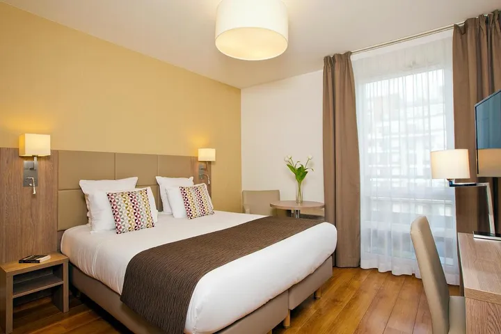 Studio (2 Adults) in Bois-Colombes, Altos del Sena