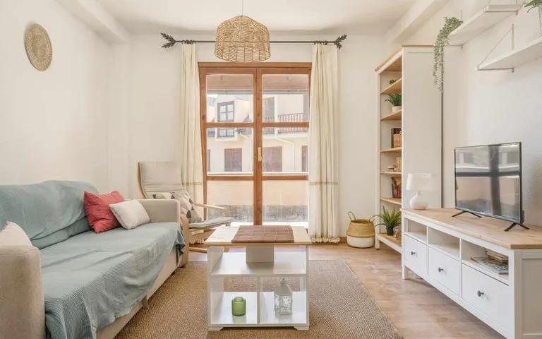 Apartamento de vacaciones para 7 personas, con jardín y vistas - 1