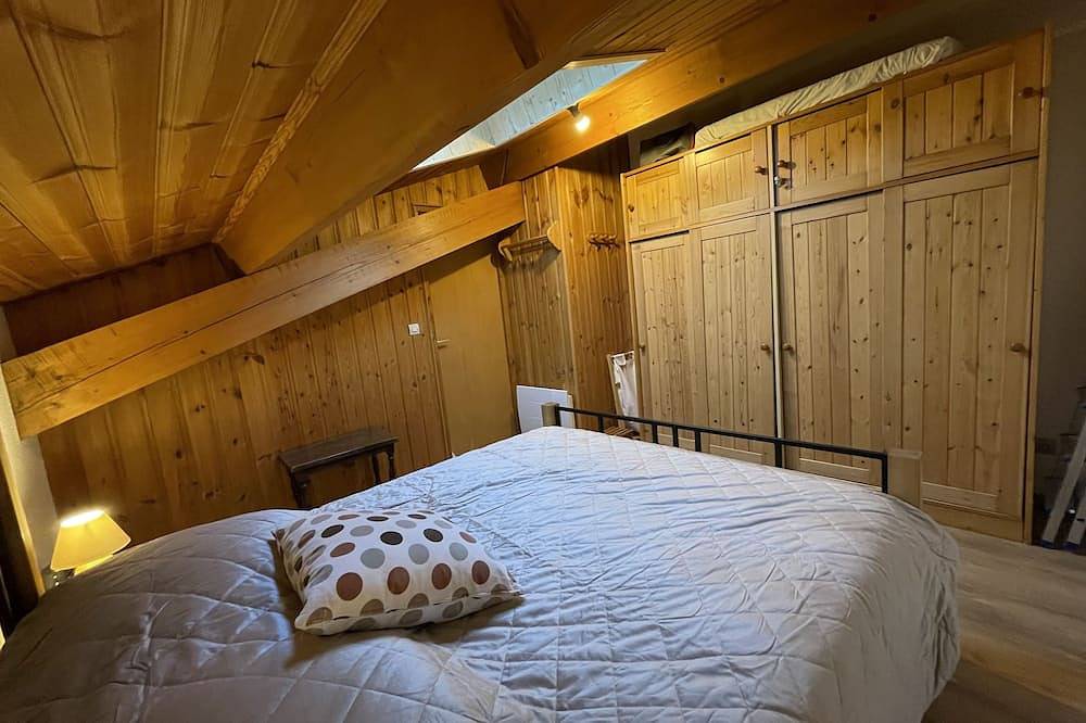 Entire apartment, Apartment/ flat - 3 rooms - 5/6 persons in Valfréjus, Modane