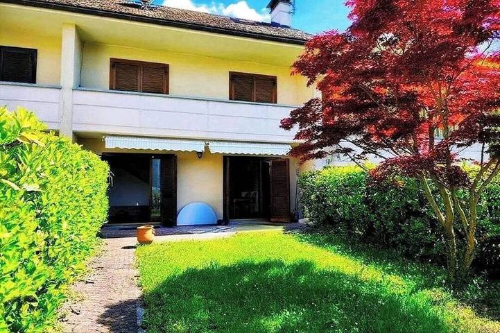 Location de vacances pour 5 personnes, avec Terrasse et Jardin