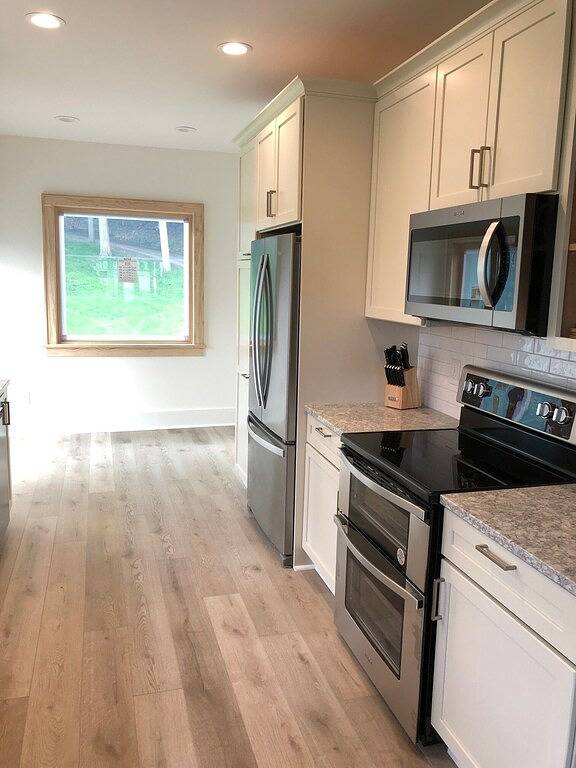 4-bedroom vacation home just 3 minutes drive to Lake Michigan in Macatawa, Michigansee