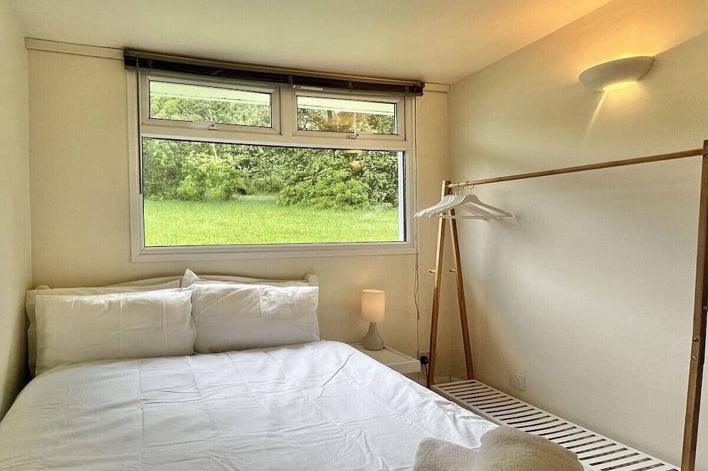 Entire apartment, One Bedroom Chalet with Sun deck in Dartmouth, Devon