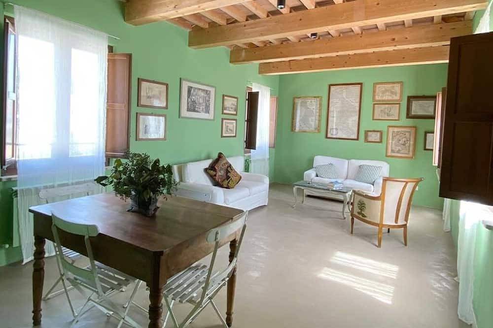 Apartamento entero, Santa Maria Pié di Chienti apartment -relaxation and nature in the heart of the countryside in Macerata, Provincia de Macerata