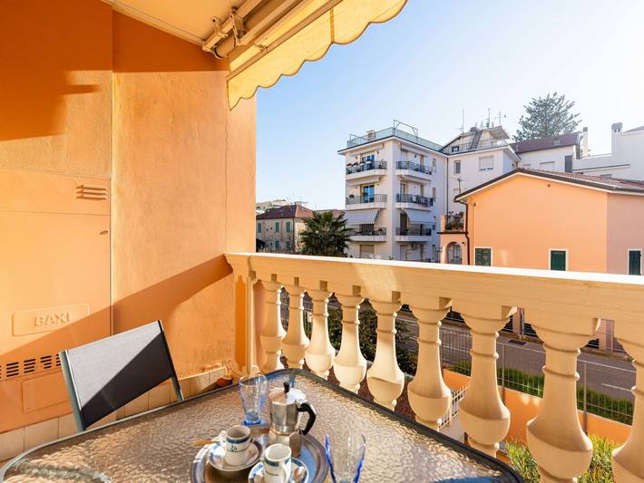 Appartamento per 4 persone, con balcone ad Arma di Taggia