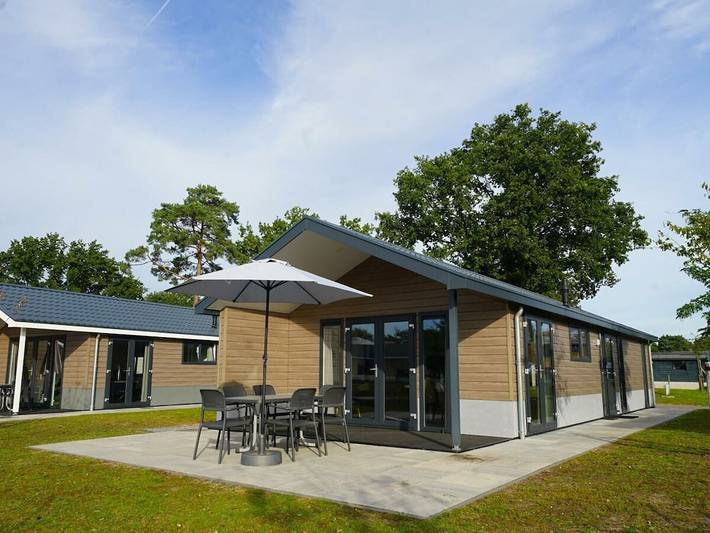 Location de vacances pour 6 personnes, avec Terrasse et Jardin à Mol