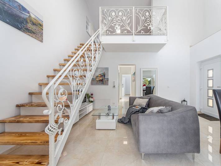 Villa pour 6 personnes, avec terrasse et jardin à Šibenik - 2