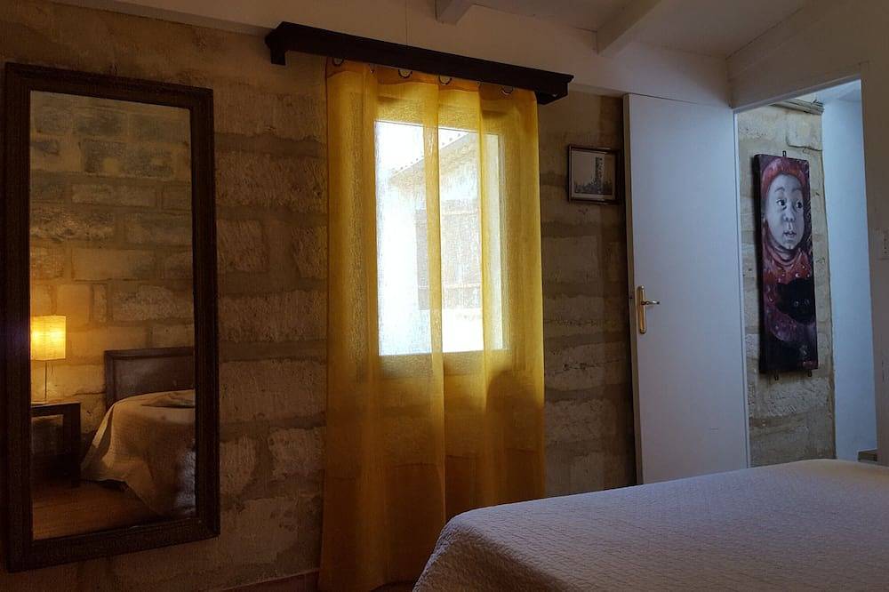 Maison du Sonneur, centre historique d'Uzès. Maison individuelle, cour privative in Uzès, Région de Nîmes