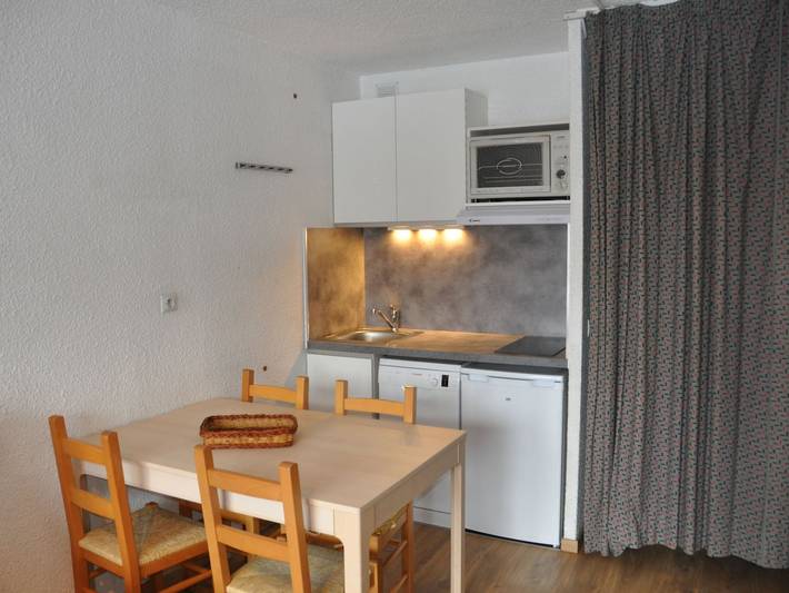 Gîte pour 4 personnes, avec balcon dans Office De Tourisme Des Deux Alpes Front De Neige - 4