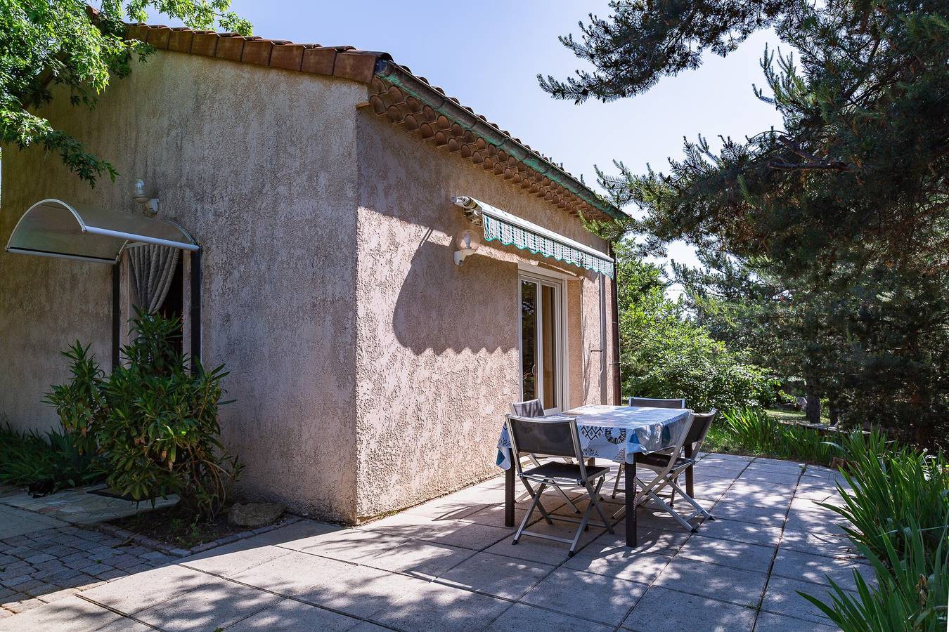 Maisonnette Les Issignols : vue montagne, Wi-Fi et climatisation in Colombier-le-Vieux, Région de Tournon-sur-Rhône