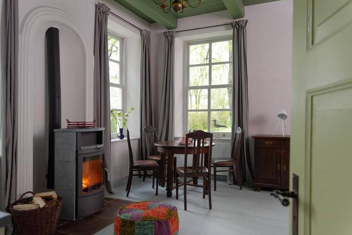 Ferienwohnung für 2 Personen, mit Terrasse und Garten in Neuwesteel