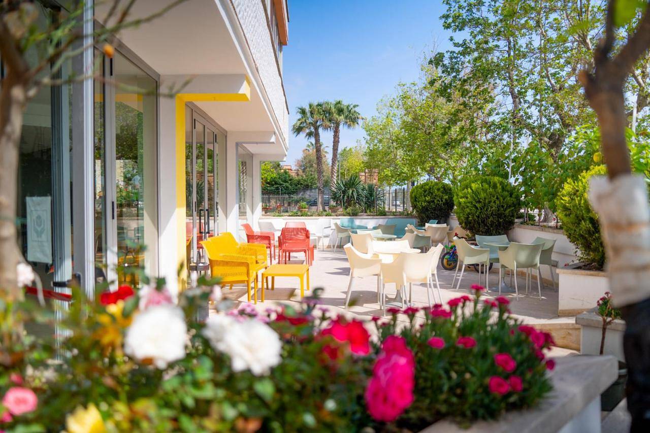 Hotel Royal in Giulianova, Giulianova (Commune)