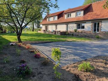 Gîte pour 8 personnes, avec jacuzzi et terrasse ainsi que jardin et sauna à Gouchaupre
