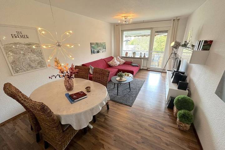 Villa für 5 Personen, mit Balkon und Whirlpool in Bremen