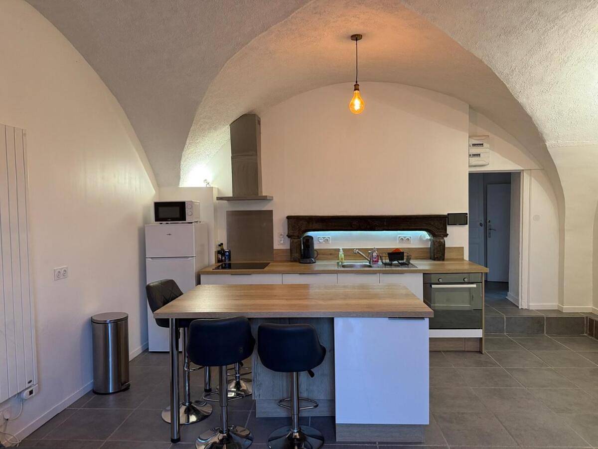 Appartement entier, Appartement de caractère Val 1 in Beaumont (Puy-de-Dôme), Parc naturel régional des Volcans d'Auvergne