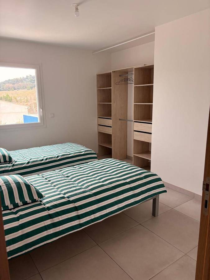 Gîte pour 7 personnes, avec terrasse, animaux acceptés à Charleval - 3