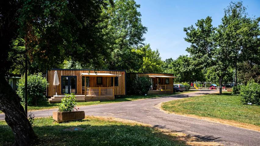 Slow Lodge 2 chambres 5 personnes in Vesoul, Haute-Saône