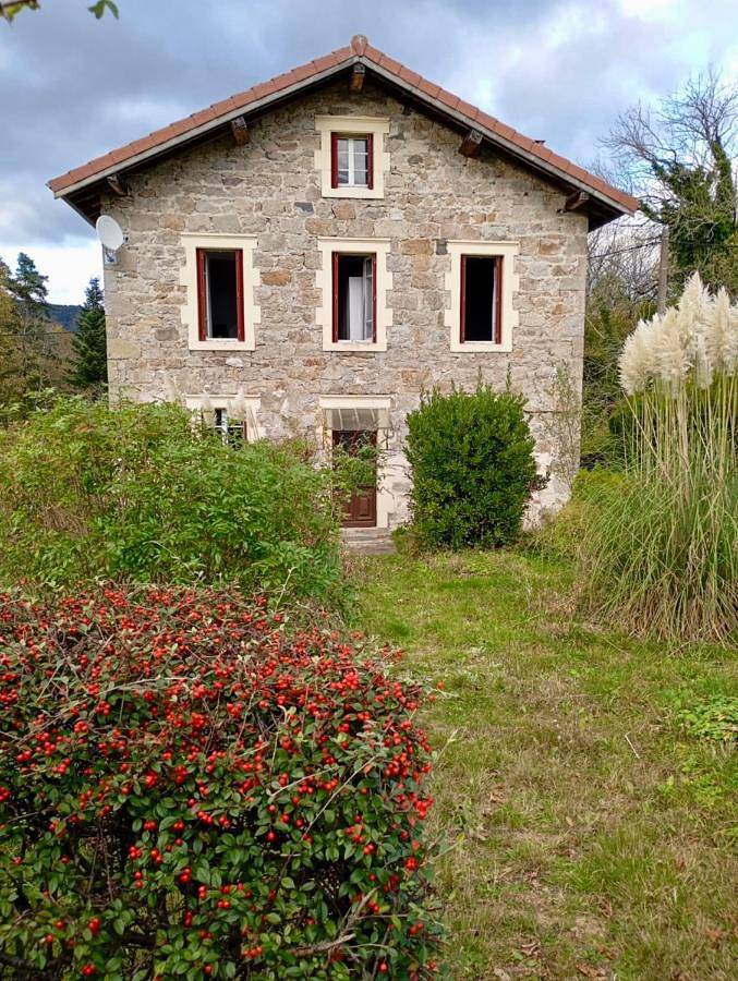 Three-Bedroom Holiday Home in Le Brugeron, Région d'Ambert