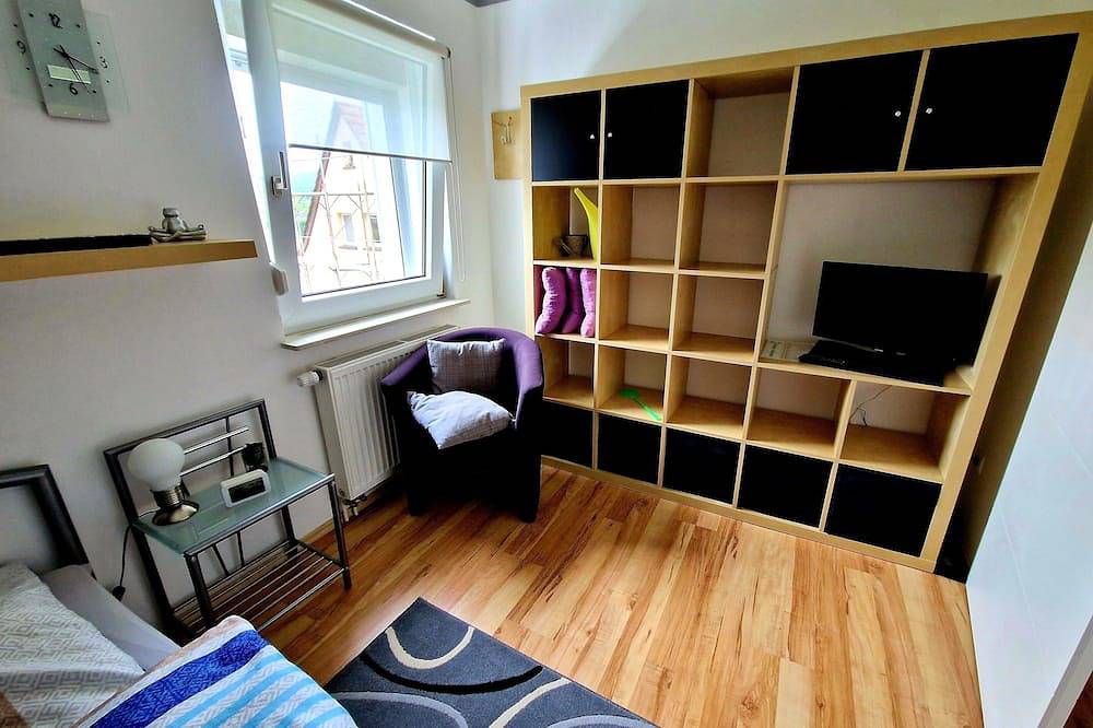 Ganze Wohnung, Gemütliche Ferienwohnung \"Hollestübchen\" am Tor zum Frau-Holle-Land inkl. Wlan in Hessisch Lichtenau, Werra-Meißner-Kreis