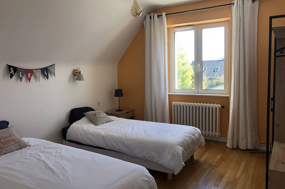 Maison Familiale 7ch au Coeur de Ste Marine. Plage à 10m à Pieds ou 5 en Vélos ! in Combrit, Côte de Cornouaille