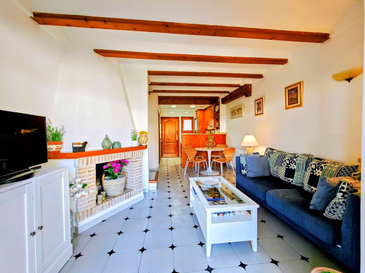 Apartamento entero, Primera Línea De Playa in Dénia, Costa Blanca