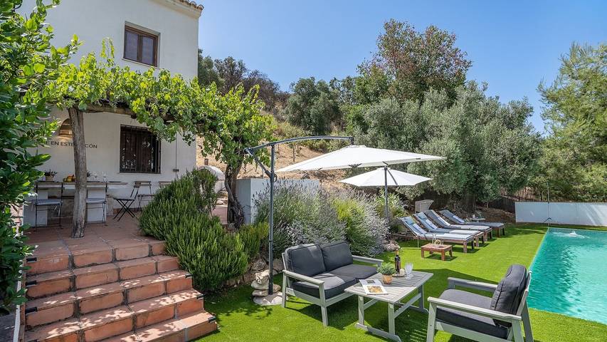 Casa rural para 10 personas, con piscina y balcón/terraza, Se admiten mascotas en Montefrío - 4
