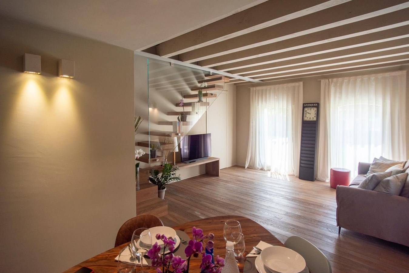 Ganze Wohnung, Apartment 'Casa Cordigero - Melograno' mit Gemeinschaftspool, Wlan und Klimaanlage in Ponti sul Mincio, Gardasee-Berge