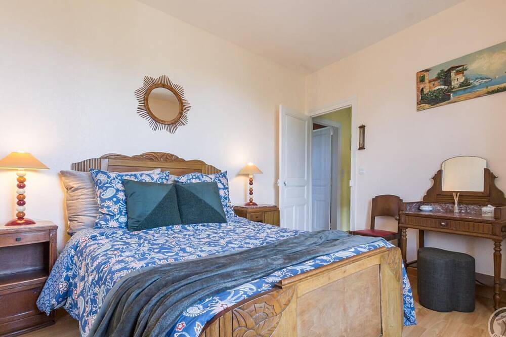 Maison mitoyenne à Pontorson avec jardin clos et 2 chambres in Pontorson, Région d'Avranches