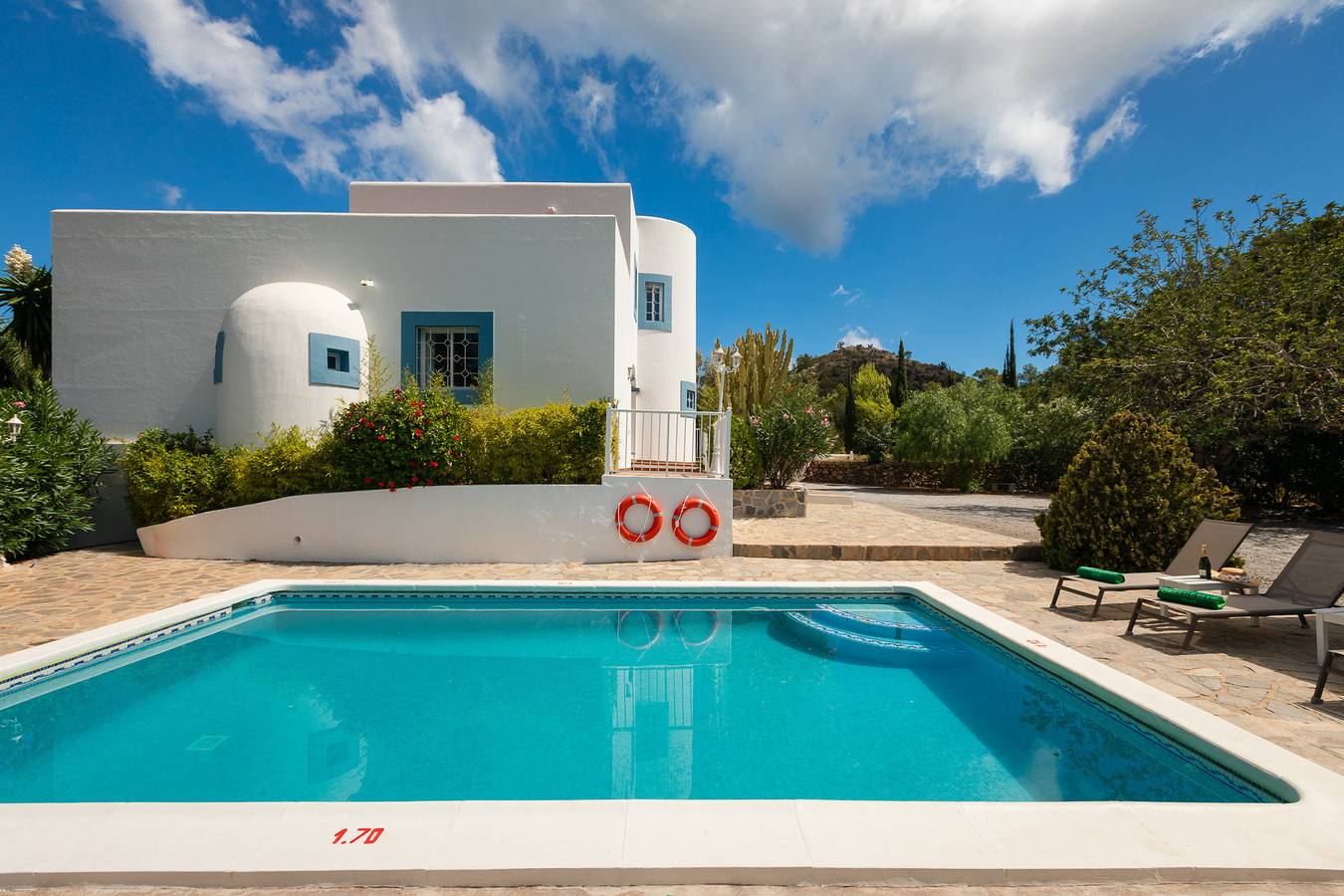 Villa Sa Bassa Sea Views and Bbq in Cala d'en Serra, San Juan Bautista