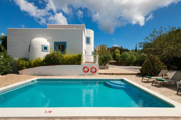 Location de vacances pour 8 personnes, avec terrasse et jardin dans Portinatx - 4