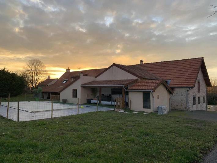 Maison d’hôte pour 2 personnes, avec jardin ainsi que jacuzzi et piscine dans Allier - 4