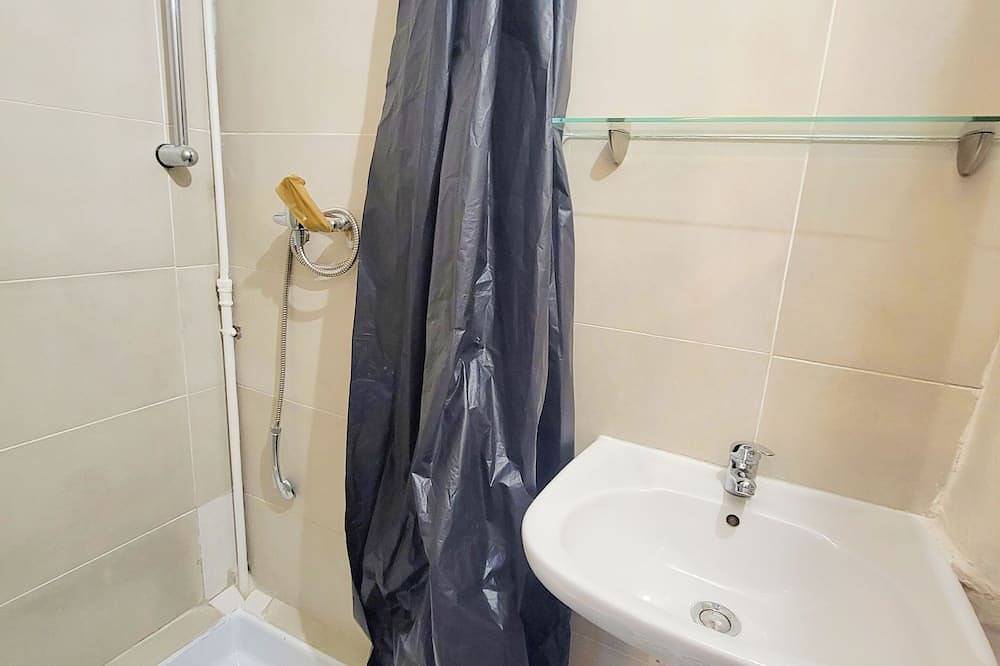 Apartamento entero, Apartment 15 minutes from Paris by Rer in Drancy, Sena-Saint Denis